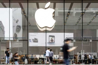 Apple accused of spying on Employees&rsquo; Personal Data