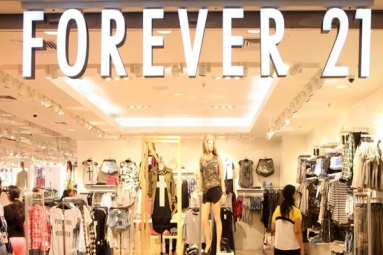 Forever 21, Burdened by Debt, Considers Filing for Bankruptcy