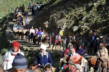J&amp;K Govt. Issues Advisory to Amarnath Yatra Pilgrims to Curtail Their Stay