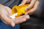 Daily Painkillers problems, Daily Painkillers on health, daily painkillers putting your liver at risk, Holi