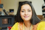 Renu Desai updates, Renu Desai on Pawan fans, renu desai shock to pawan s fan, Renu desai