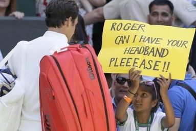 Wimbledon 2018: Roger Federer Makes a Brilliant Gesture Towards Indian-origin Fan